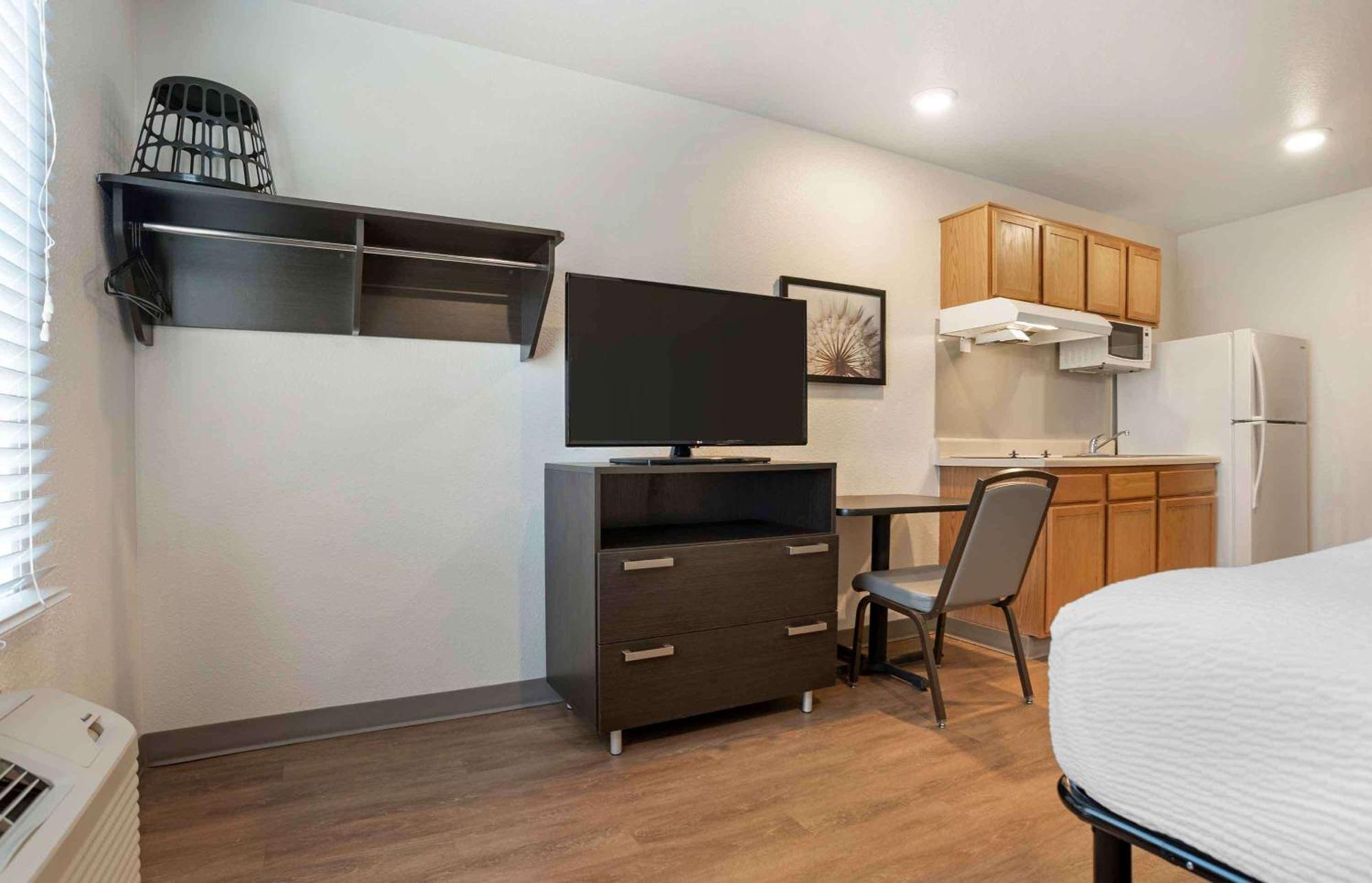 Extended Stay America Select Suites - Panama City - Callaway 외부 사진