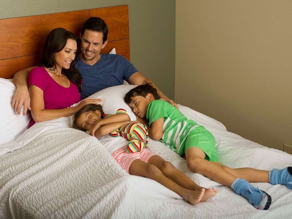 Extended Stay America Select Suites - Panama City - Callaway 객실 사진
